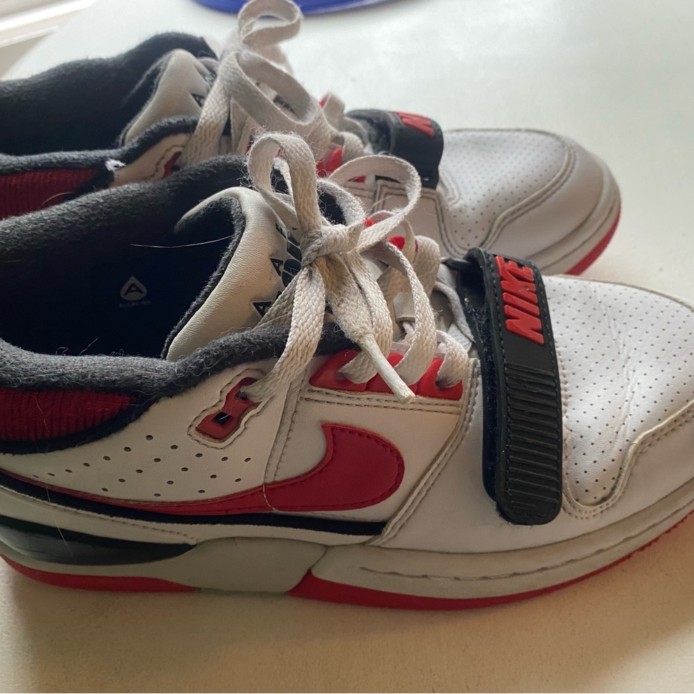 Nike White and Red Sneakers High-Top Leather - Picture 3 of 8